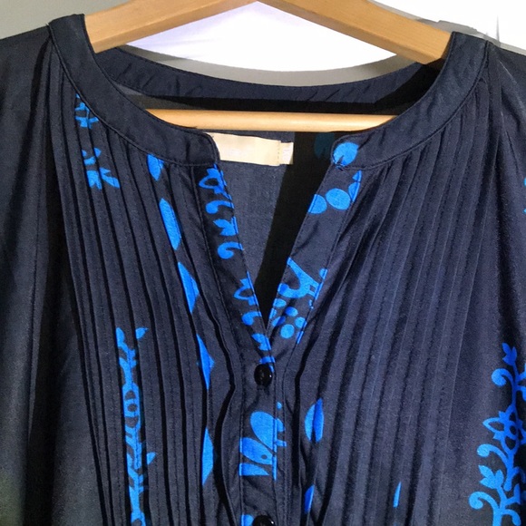 Summer blouse! - Picture 2 of 5